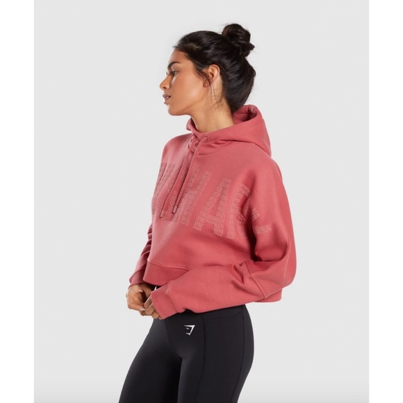 GYMSHARK Repeat Print Crop Pullover in Rose Brick - Picture 3 of 10